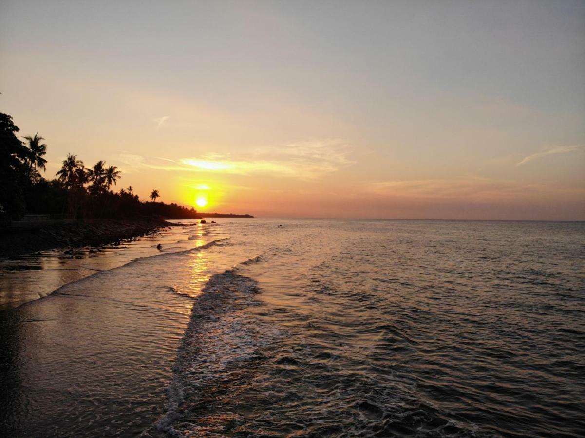 Ciliks Beach Garden Kubutambahan  Ngoại thất bức ảnh