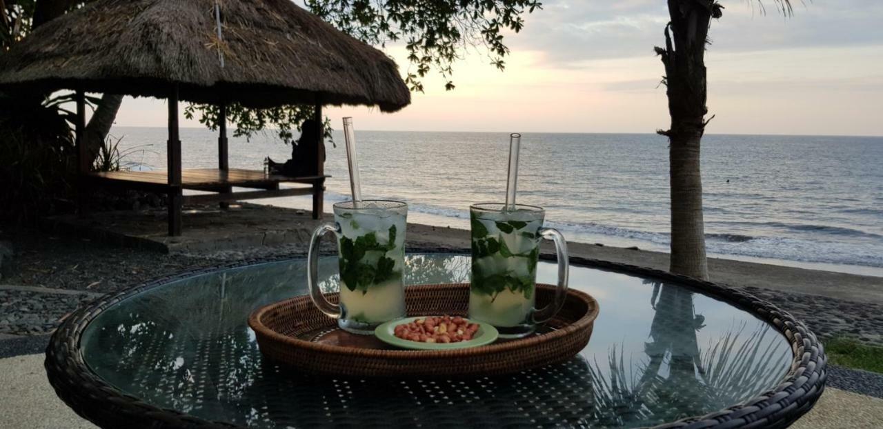 Ciliks Beach Garden Kubutambahan  Ngoại thất bức ảnh